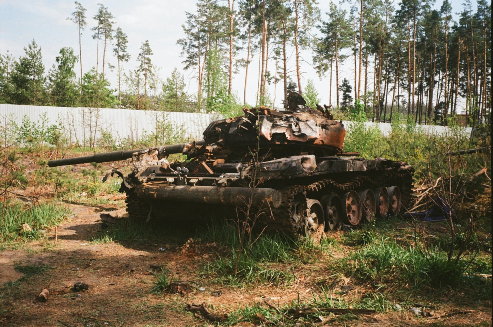 Photo by Mikhail Volkov: https://www.pexels.com/photo/abandoned-battle-tank-12325254/