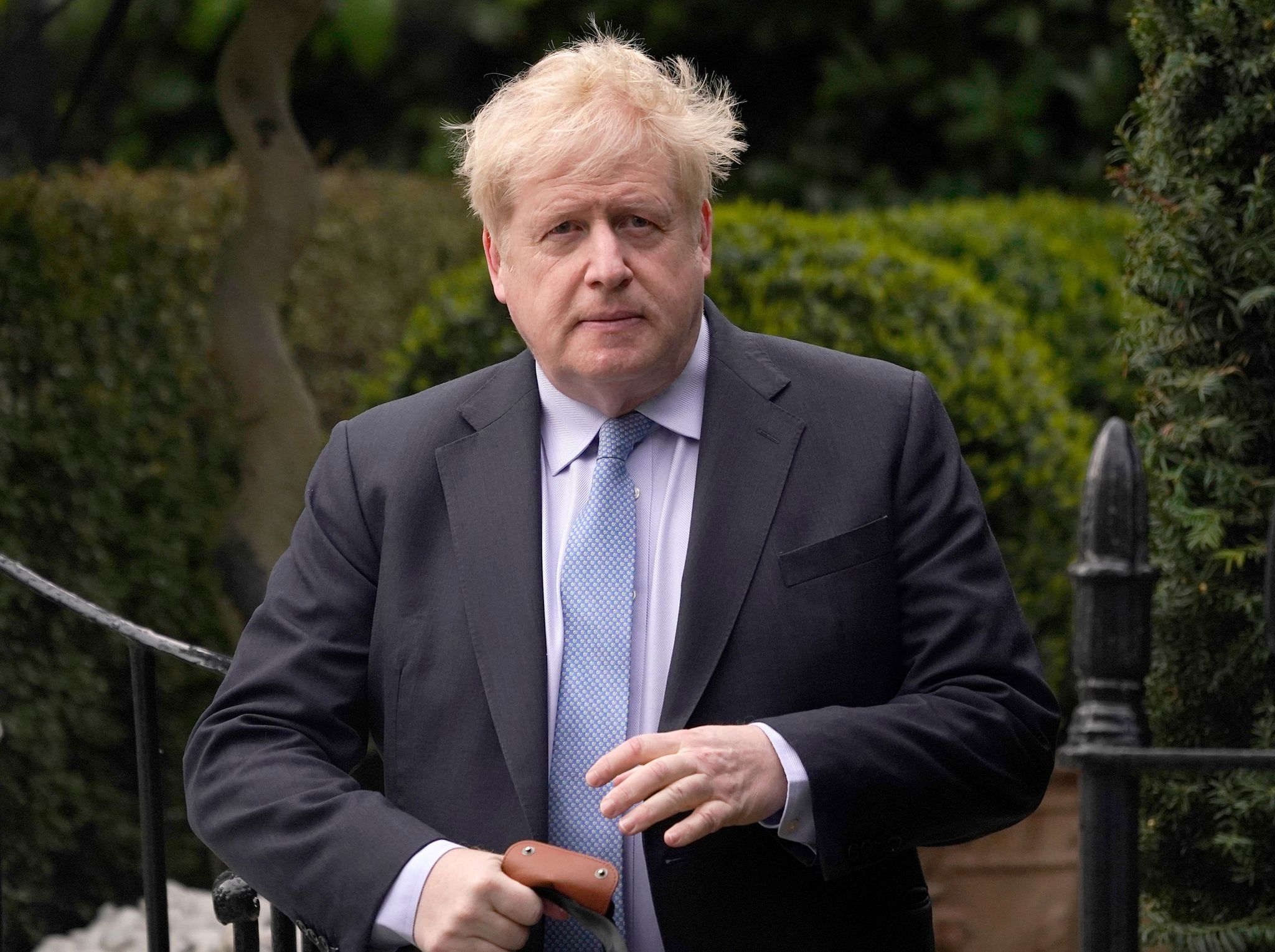 Hatte immer wieder angegeben angegeben, es habe keine illegalen Lockdown-Partys in seinem Regierungssitz gegeben: Boris Johnson: Foto: Alberto Pezzali/AP/dpa