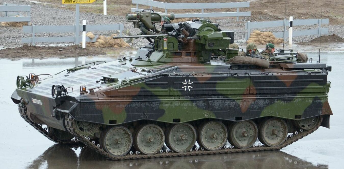 "ILÜ der Bundeswehr am 24.09.2012 -- Marder AT (cropped)" by synaxonag is licensed under CC BY 2.0.