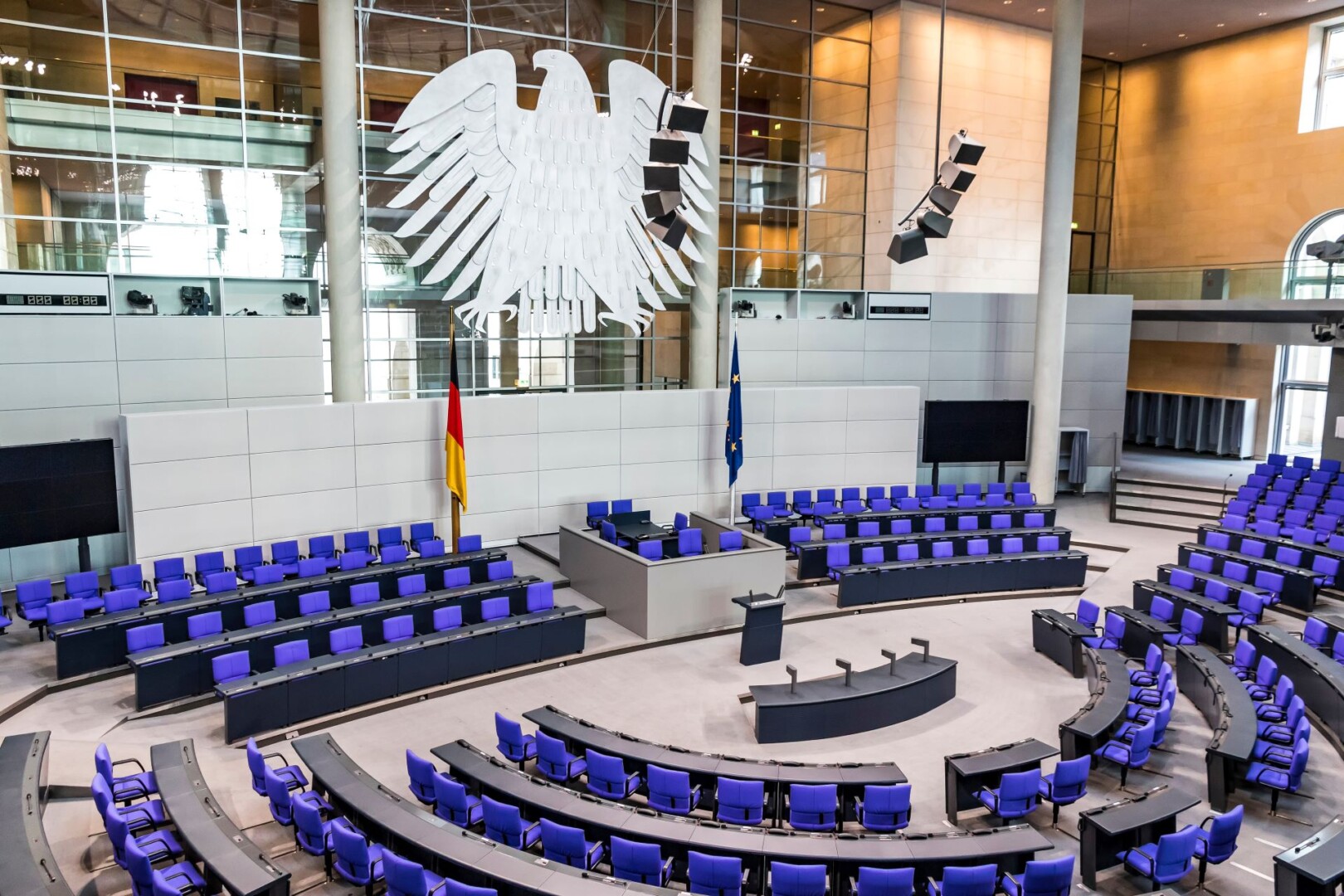 // Plenarsaal des Bundestags / Von katatonia / stock.adobe.com