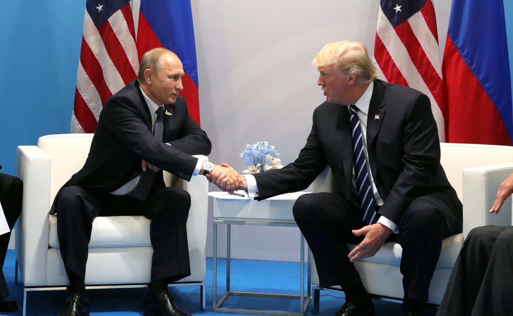 // Putin und Trump / Archivbild / Vladimir Putin and Donald Trump at the 2017 G-20 Hamburg Summit (2) by Kremlin.ru is licensed under CC BY 4.0. https://creativecommons.org/licenses/by/4.0/
