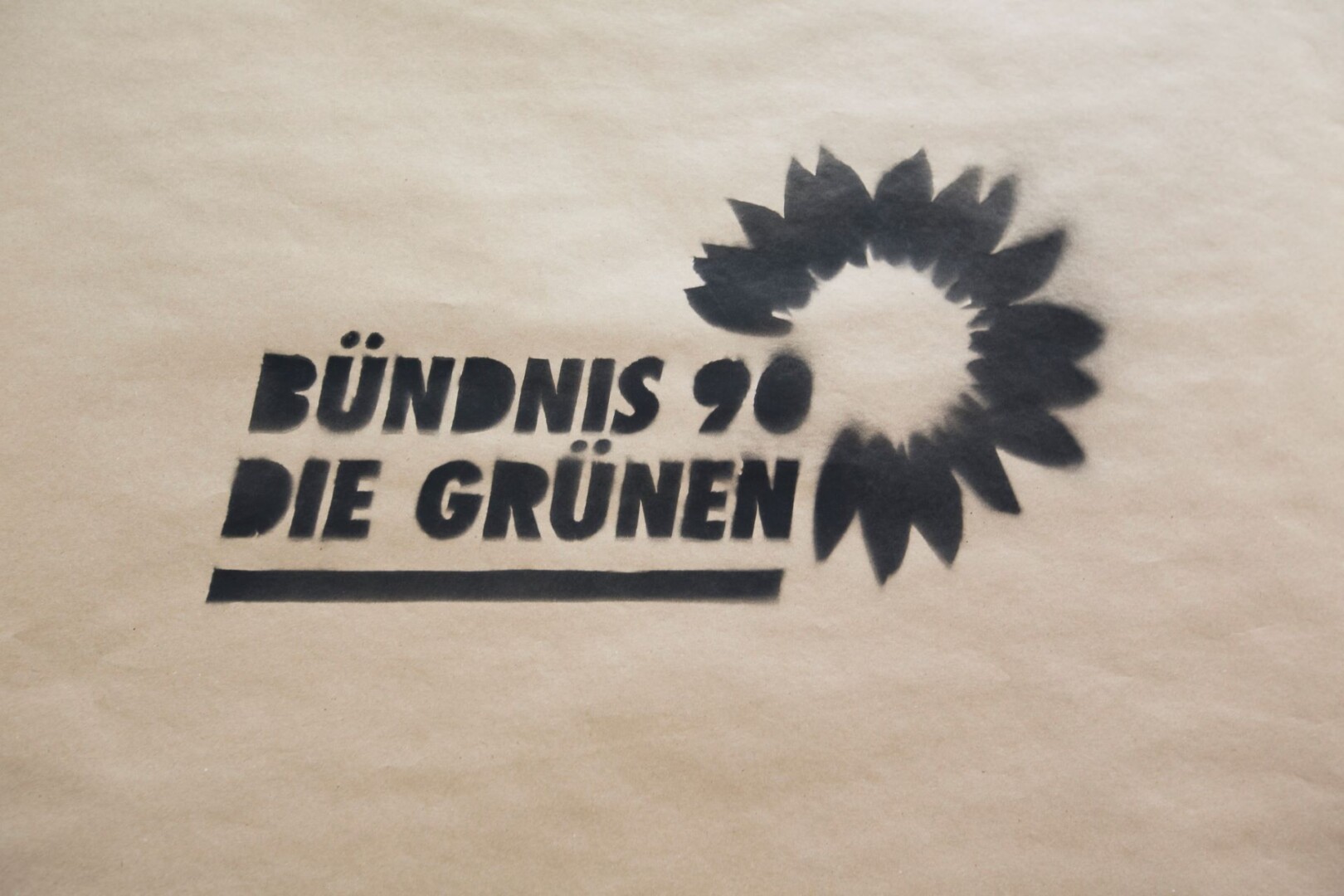 B90 / Die Grünen / Archivbild / Logo BÜNDNIS 90/DIE GRÜNEN by Bündnis 90/Die Grünen Baden-Württemberg is licensed under CC BY-SA 2.0. https://creativecommons.org/licenses/by-sa/2.0/
