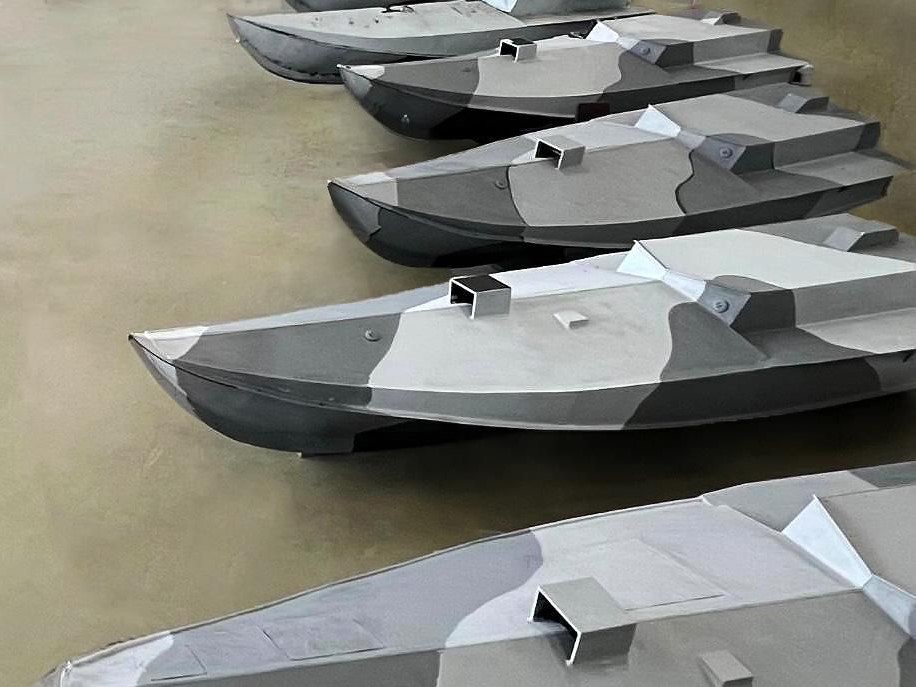 Ukrainische Wasserdrohnen / Archivbild / Ukrainian marine drones by Пресцентр СБУ is licensed under CC BY 4.0. To view a copy of this license, visit https://creativecommons.org/licenses/by/4.0/?ref=openverse. (cropped)