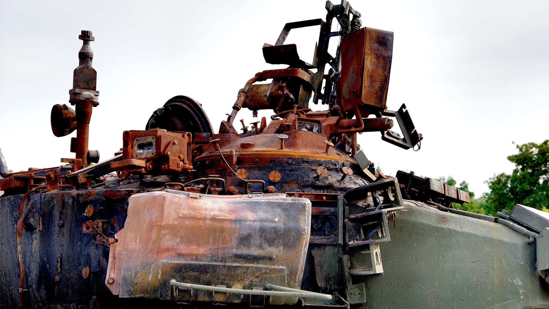 [T-90A-Wrack / Archivbild zur Illustration (cropped) / by Juhele_CZ is marked with CC0 1.0.]