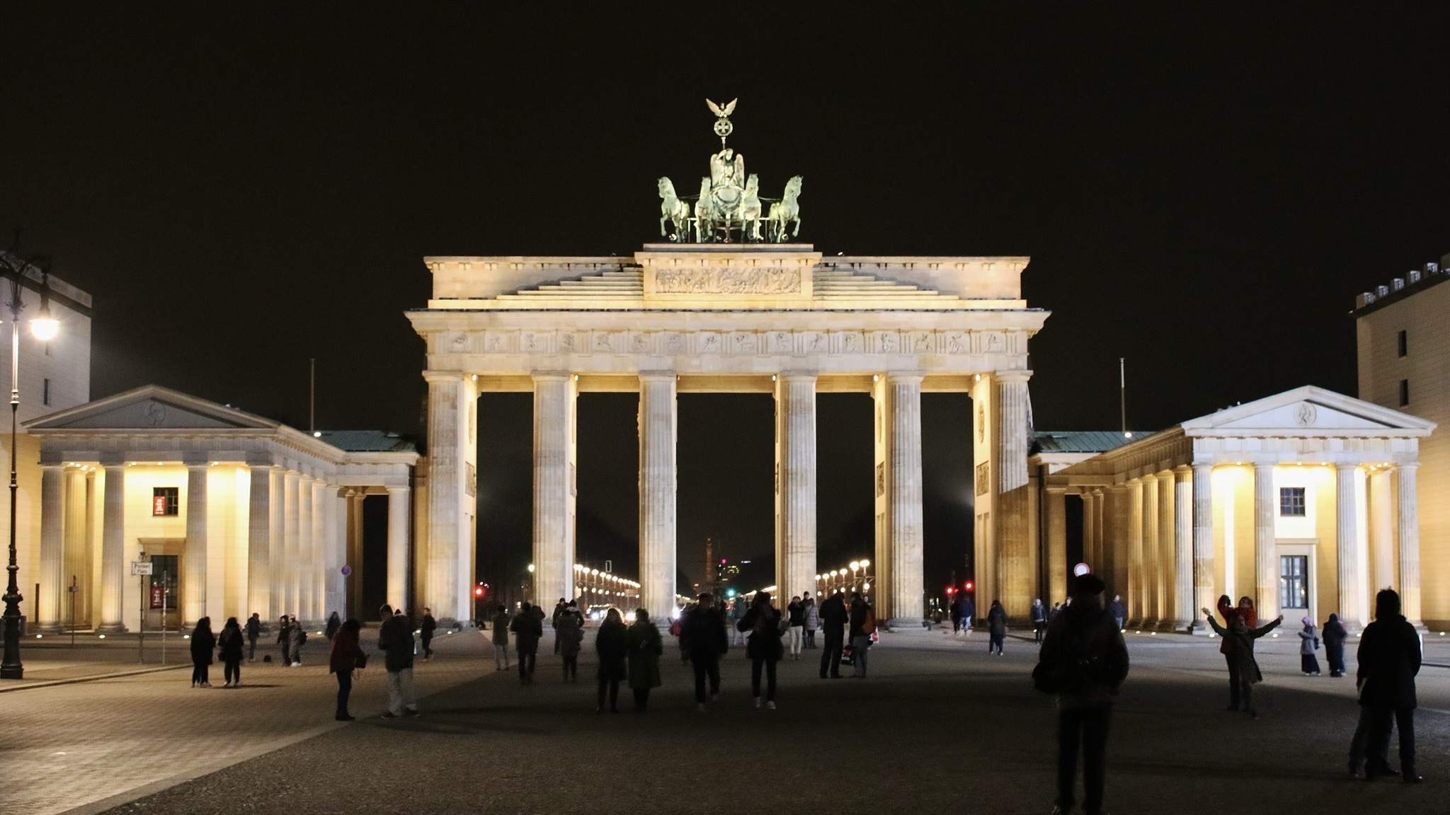 Brandenburger Tor / Archivbild (cropped) / DCB, Wikimedia Commons, CC-BY-SA 3.0, CC BY-SA 3.0 , via Wikimedia Commons