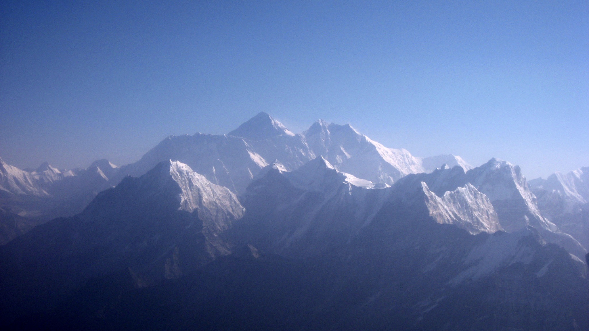 Mount Everest nicht ganz höchster Berg / Archivbild (cropped) /  Mount Everest by wonker is licensed under CC BY 2.0. https://creativecommons.org/licenses/by/2.0