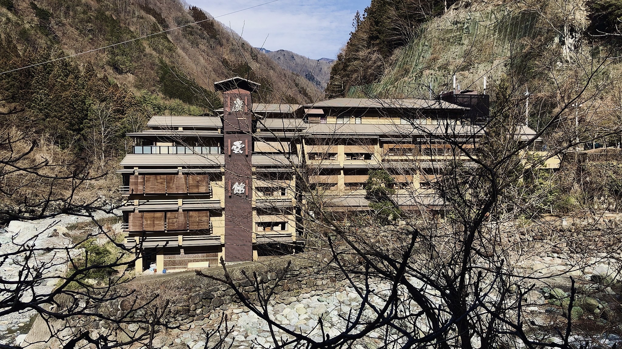 Das älteste Hotel der Welt / Archivbild (cropped) /  
Wikipedia-Nisiyama-Onsen-705AD by Boltor is licensed under CC BY-SA 4.0. https://creativecommons.org/licenses/by-sa/4.0