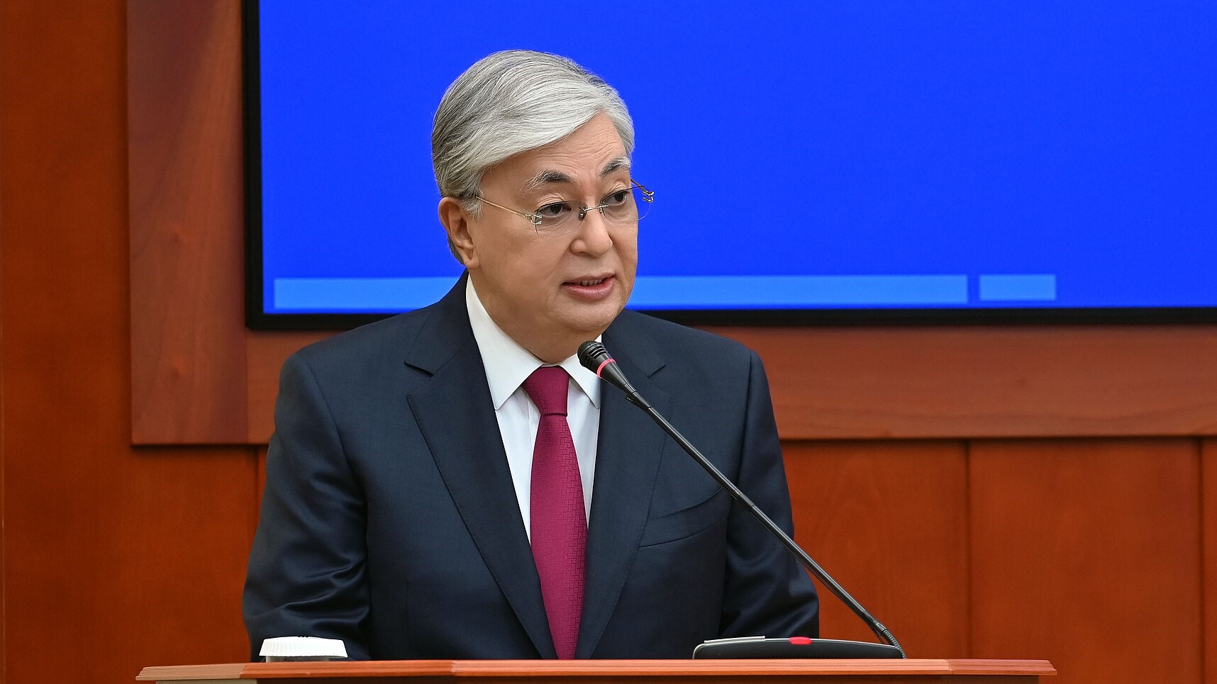 [By Majilis of the Parliament of the Republic of Kazakhstan  CC BY 4.0, https://commons.wikimedia.org/w/index.php?curid=130232081 (cropped)]