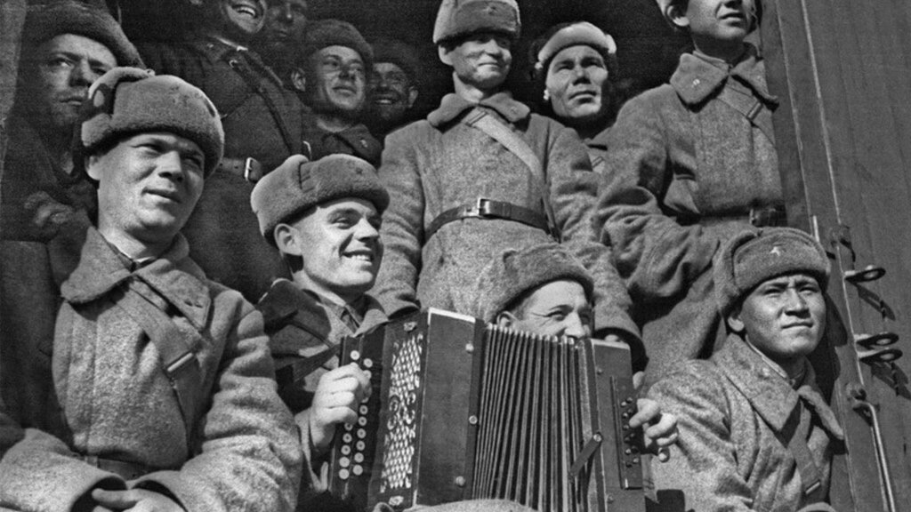 Russische Soldaten / Archivbild (cropped) / Марк Марков-Гринберг, Public domain, via Wikimedia Commons