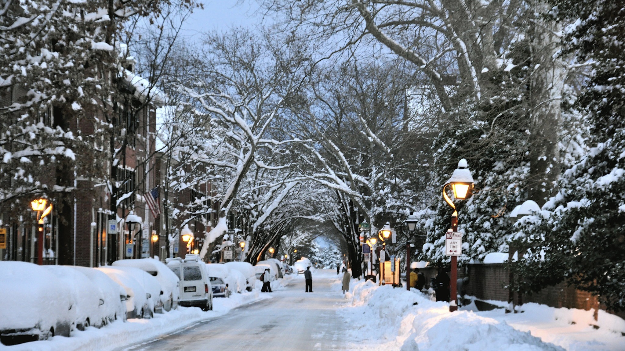 Schnee / Archivbild (cropped) / 
Philly Snow Storm Feb. 6, 2010 by Kevin Burkett is licensed under CC BY-SA 2.0. https://creativecommons.org/licenses/by-sa/2.0